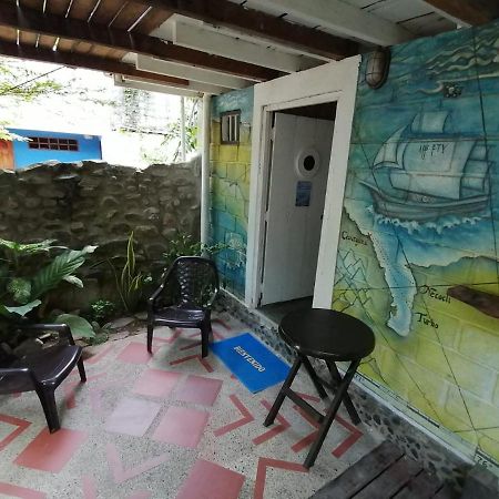 Hospedaje Pirata Express Capurganá Exterior foto